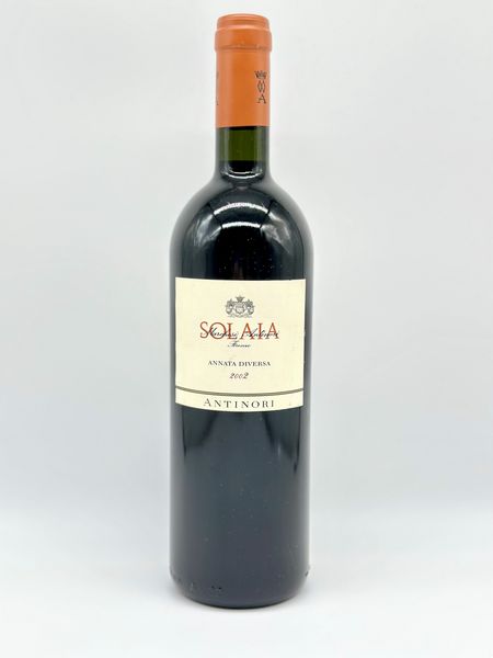Marchesi Antinori, Solaia Annata Diversa, 2002  - Asta Vini Rossi: grandi etichette d'Italia e Francia. Con una selezione di vini bianchi e champagne - Associazione Nazionale - Case d'Asta italiane