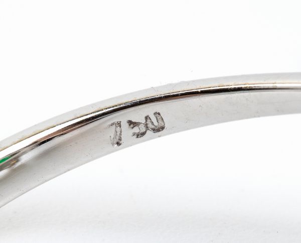 Anello in oro con smeraldo e diamanti  - Asta Gioielli, Orologi e Penne - Associazione Nazionale - Case d'Asta italiane