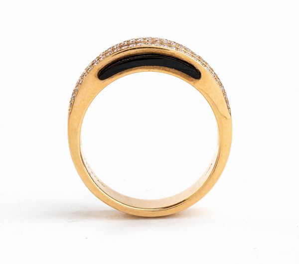 Anello in oro con diamanti  - Asta Gioielli, Orologi e Penne - Associazione Nazionale - Case d'Asta italiane