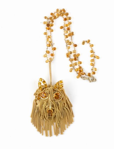 Girocollo con pendente oro a forma di cane  - Asta Gioielli, Orologi e Penne - Associazione Nazionale - Case d'Asta italiane