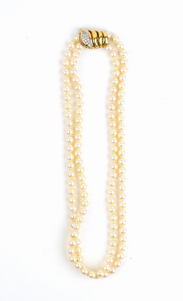 Girocollo in oro con 2 fili di perle e diamanti  - Asta Gioielli, Orologi e Penne - Associazione Nazionale - Case d'Asta italiane