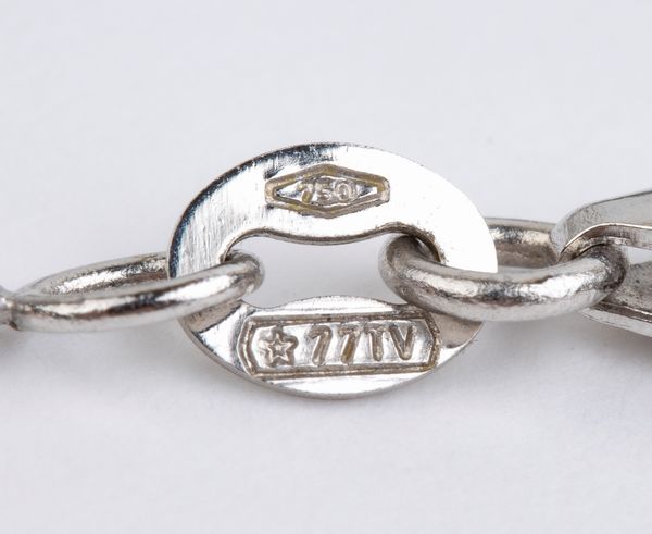 Girocollo con pendente in oro e diamanti  - Asta Gioielli, Orologi e Penne - Associazione Nazionale - Case d'Asta italiane