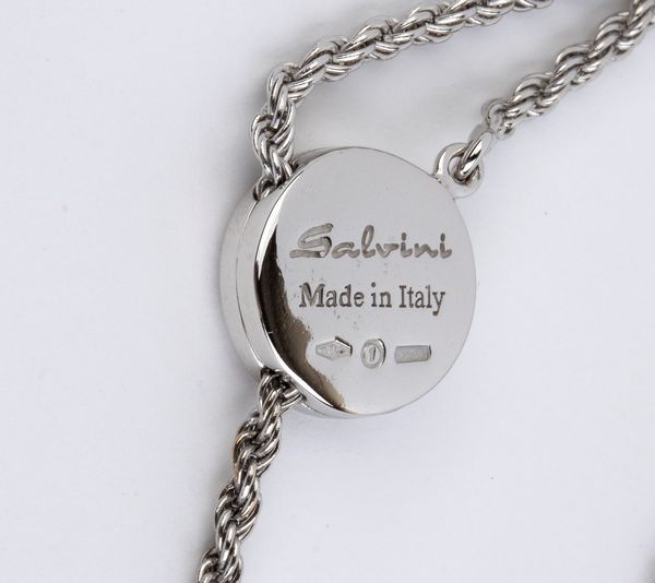 SALVINI : Girocollo in oro con pendente a cuore in oro e diamanti  - Asta Gioielli, Orologi e Penne - Associazione Nazionale - Case d'Asta italiane