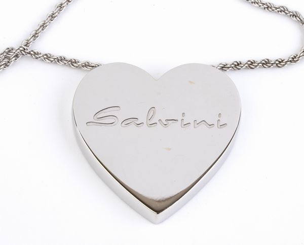 SALVINI : Girocollo in oro con pendente a cuore in oro e diamanti  - Asta Gioielli, Orologi e Penne - Associazione Nazionale - Case d'Asta italiane