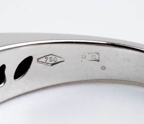 FIDIA : Anello in oro e diamanti  - Asta Gioielli, Orologi e Penne - Associazione Nazionale - Case d'Asta italiane