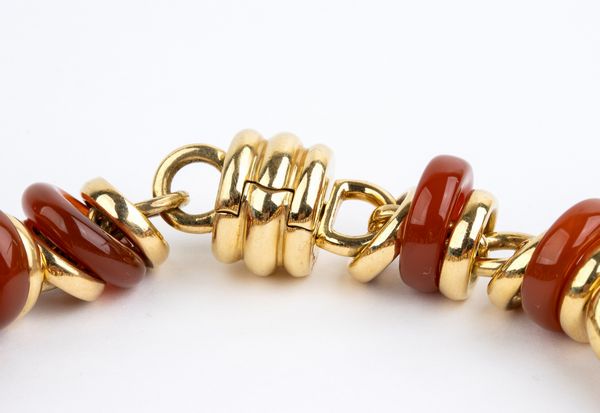 POMELLATO : Bracciale in oro e corniola  - Asta Gioielli, Orologi e Penne - Associazione Nazionale - Case d'Asta italiane