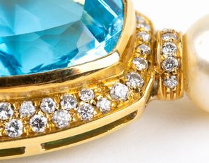 Girocollo in perle con diamanti e topazio azzurro  - Asta Gioielli, Orologi e Penne - Associazione Nazionale - Case d'Asta italiane