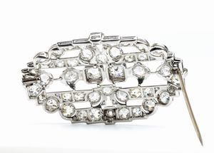 Spilla in platino con diamanti  - Asta Gioielli, Orologi e Penne - Associazione Nazionale - Case d'Asta italiane