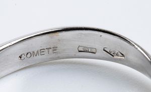 COMETE : Anello solitario in oro con diamante  - Asta Gioielli, Orologi e Penne - Associazione Nazionale - Case d'Asta italiane