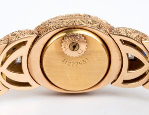OMEGA : Orologio da polso Lady in oro giallo 18k, diamanti e zaffiri  - Asta Gioielli, Orologi e Penne - Associazione Nazionale - Case d'Asta italiane