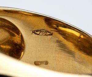 POMELLATO : Anello in oro con diamanti  - Asta Gioielli, Orologi e Penne - Associazione Nazionale - Case d'Asta italiane