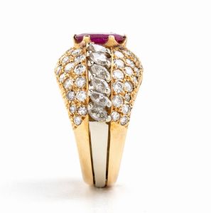 Anello in oro con rubino e diamanti  - Asta Gioielli, Orologi e Penne - Associazione Nazionale - Case d'Asta italiane