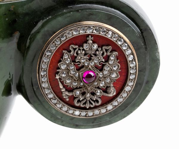 FABERGÉ CARL, a firma di : Importante kovsh in nefrite e smalto guilloch, firmata Faberg  - Asta Argenti, avori, coralli e altri oggetti d'arte provenienti da importanti collezioni private - Associazione Nazionale - Case d'Asta italiane