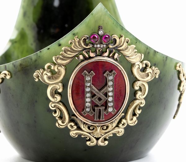 FABERGÉ CARL, a firma di : Importante kovsh in nefrite e smalto guilloch, firmata Faberg  - Asta Argenti, avori, coralli e altri oggetti d'arte provenienti da importanti collezioni private - Associazione Nazionale - Case d'Asta italiane