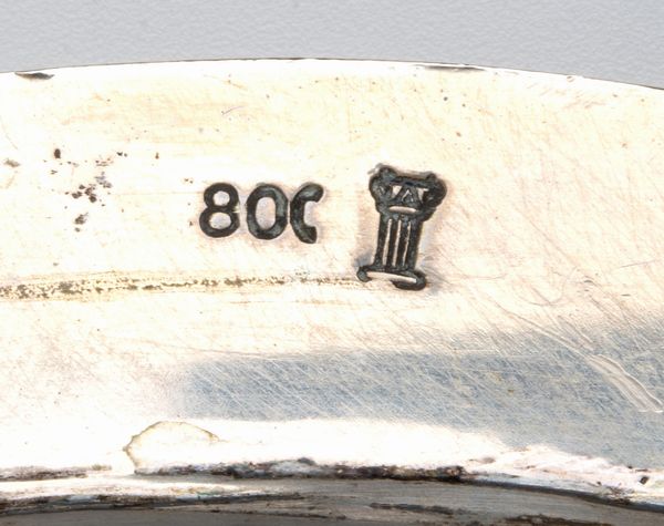 Vassoio italiano in argento  - Asta Argenti, avori, coralli e altri oggetti d'arte provenienti da importanti collezioni private - Associazione Nazionale - Case d'Asta italiane