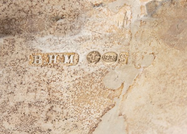 L. Neresheimer & Co. : Coppia di ciotole tedesche in argento  - Asta Argenti, avori, coralli e altri oggetti d'arte provenienti da importanti collezioni private - Associazione Nazionale - Case d'Asta italiane