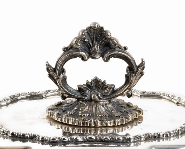 Legumiera italiana in argento  - Asta Argenti, avori, coralli e altri oggetti d'arte provenienti da importanti collezioni private - Associazione Nazionale - Case d'Asta italiane