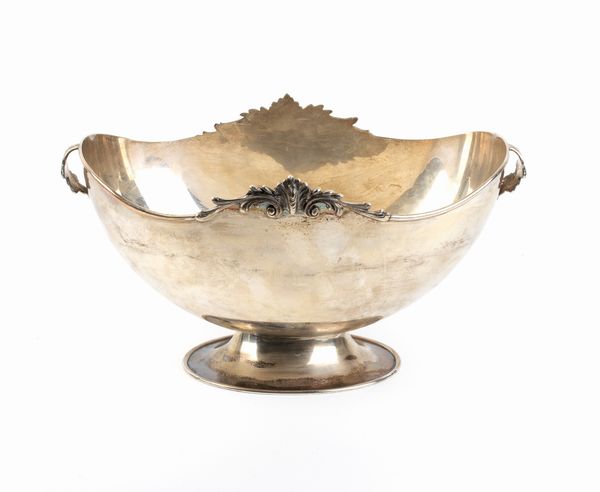 Fabbrica italiana argenterie di Alignani Pasquale & Alignani Mariano : Cestino italiano in argento  - Asta Argenti, avori, coralli e altri oggetti d'arte provenienti da importanti collezioni private - Associazione Nazionale - Case d'Asta italiane