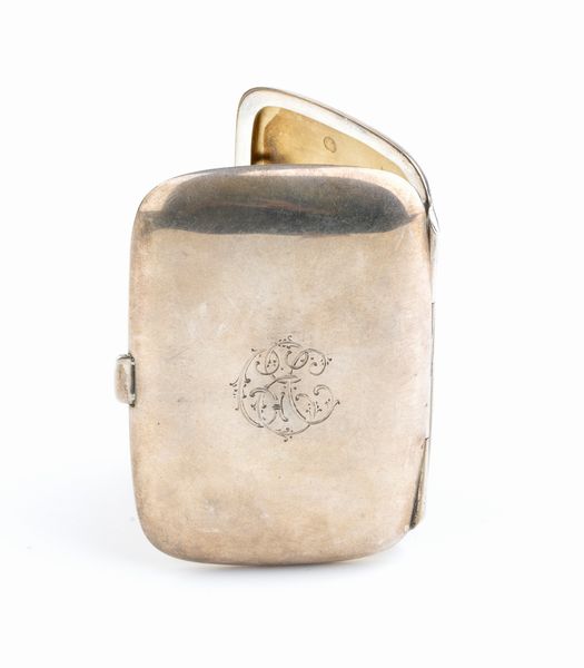 Portasigarette Art Dco olandese in argento e smalti  - Asta Argenti, avori, coralli e altri oggetti d'arte provenienti da importanti collezioni private - Associazione Nazionale - Case d'Asta italiane