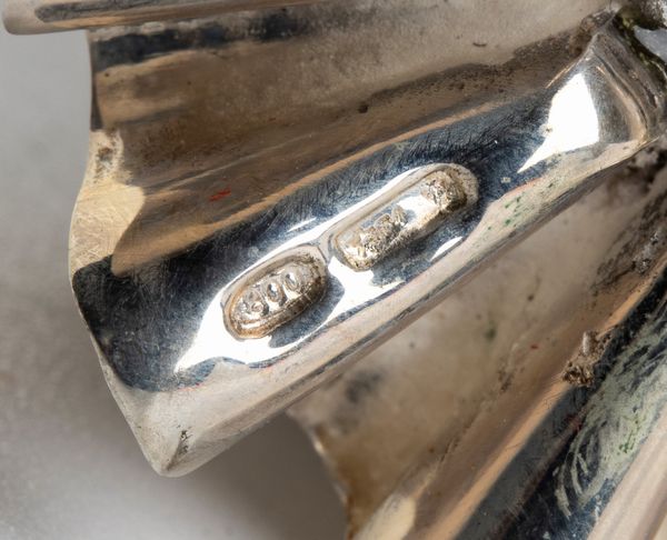 F.lli Menegatti S.d.f. : Set di 12 segnaposto italiani in argento  - Asta Argenti, avori, coralli e altri oggetti d'arte provenienti da importanti collezioni private - Associazione Nazionale - Case d'Asta italiane