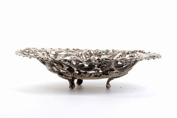 Cestino italiano in argento  - Asta Argenti, avori, coralli e altri oggetti d'arte provenienti da importanti collezioni private - Associazione Nazionale - Case d'Asta italiane