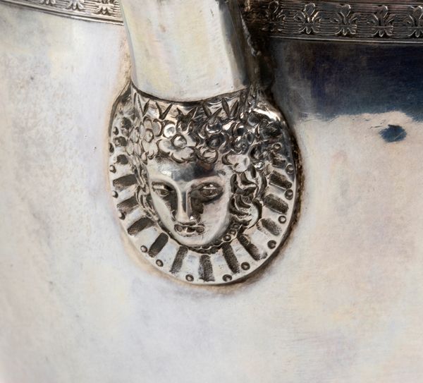 Raffaele Parascandolo : Caffettiera italiana in argento  - Asta Argenti, avori, coralli e altri oggetti d'arte provenienti da importanti collezioni private - Associazione Nazionale - Case d'Asta italiane