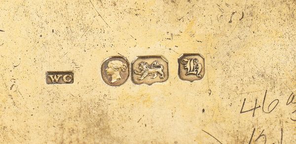 William Cumming : Importante calamaio vittoriano  inglese in argento  - Asta Argenti, avori, coralli e altri oggetti d'arte provenienti da importanti collezioni private - Associazione Nazionale - Case d'Asta italiane