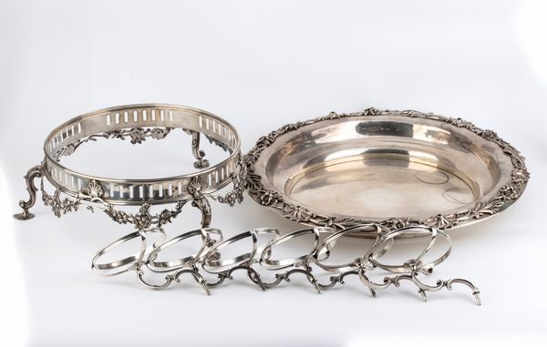 Edward Barnard & Sons Ltd : Centrotavola vittoriano inglese in argento  - Asta Argenti, avori, coralli e altri oggetti d'arte provenienti da importanti collezioni private - Associazione Nazionale - Case d'Asta italiane