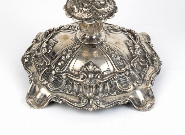 Coppia di candelabri tedeschi in argento  - Asta Argenti, avori, coralli e altri oggetti d'arte provenienti da importanti collezioni private - Associazione Nazionale - Case d'Asta italiane