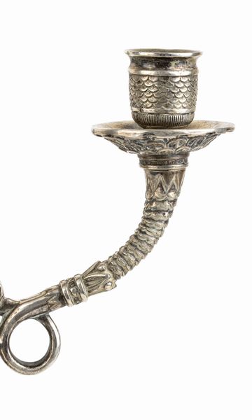 Coppia di candelabri tedeschi in argento  - Asta Argenti, avori, coralli e altri oggetti d'arte provenienti da importanti collezioni private - Associazione Nazionale - Case d'Asta italiane