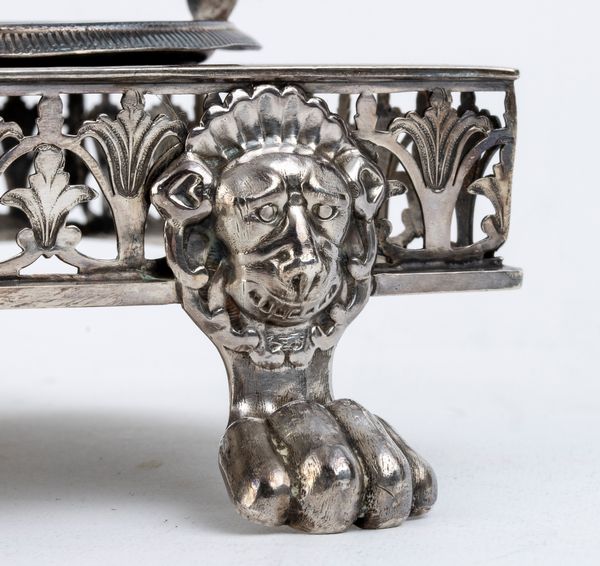 Ambroise Mignerot : Acetoliera francese in argento  - Asta Argenti, avori, coralli e altri oggetti d'arte provenienti da importanti collezioni private - Associazione Nazionale - Case d'Asta italiane