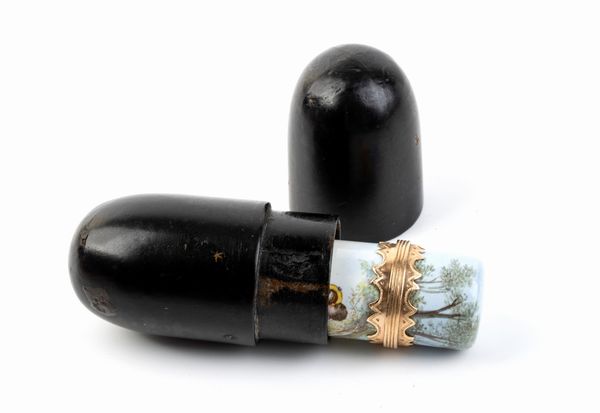 Lotto di tre antichi flaconi per profumo  - Asta Argenti, avori, coralli e altri oggetti d'arte provenienti da importanti collezioni private - Associazione Nazionale - Case d'Asta italiane