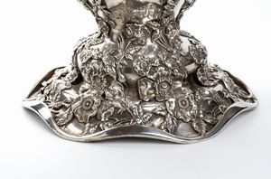 P.W. Ellis & Co. : Una grande coppa di presentazione canadese a due manici in argento  - Asta Argenti, avori, coralli e altri oggetti d'arte provenienti da importanti collezioni private - Associazione Nazionale - Case d'Asta italiane