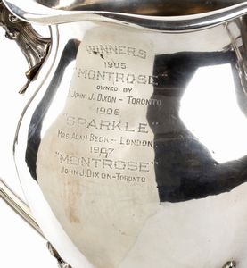 P.W. Ellis & Co. : Una grande coppa di presentazione canadese a due manici in argento  - Asta Argenti, avori, coralli e altri oggetti d'arte provenienti da importanti collezioni private - Associazione Nazionale - Case d'Asta italiane