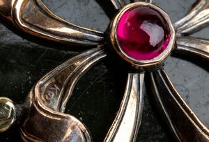 FABERGÉ CARL, a firma di : Importante kovsh in nefrite e smalto guilloch, firmata Faberg  - Asta Argenti, avori, coralli e altri oggetti d'arte provenienti da importanti collezioni private - Associazione Nazionale - Case d'Asta italiane