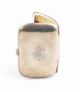 Portasigarette Art Dco olandese in argento e smalti  - Asta Argenti, avori, coralli e altri oggetti d'arte provenienti da importanti collezioni private - Associazione Nazionale - Case d'Asta italiane