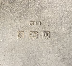 Lotto di cinque oggetti inglesi in argento  - Asta Argenti, avori, coralli e altri oggetti d'arte provenienti da importanti collezioni private - Associazione Nazionale - Case d'Asta italiane