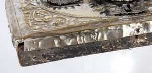 Icona russa raffigurante la Madre di Dio gioia di tutti gli afflitti  - Asta Argenti, avori, coralli e altri oggetti d'arte provenienti da importanti collezioni private - Associazione Nazionale - Case d'Asta italiane