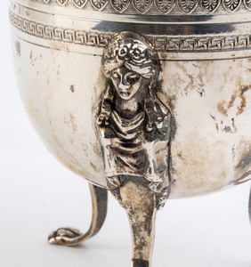 F.lli Zaramella : Zuccheriera italiana in argento  - Asta Argenti, avori, coralli e altri oggetti d'arte provenienti da importanti collezioni private - Associazione Nazionale - Case d'Asta italiane