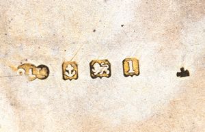 Lotto di quattro argenti inglesi  - Asta Argenti, avori, coralli e altri oggetti d'arte provenienti da importanti collezioni private - Associazione Nazionale - Case d'Asta italiane