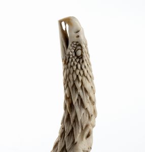 Scultura in corno di cervo  - Asta Argenti, avori, coralli e altri oggetti d'arte provenienti da importanti collezioni private - Associazione Nazionale - Case d'Asta italiane