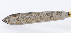 Maestranze di Torre del Greco : Tagliacarte in corallo mediterraneo  - Asta Argenti, avori, coralli e altri oggetti d'arte provenienti da importanti collezioni private - Associazione Nazionale - Case d'Asta italiane