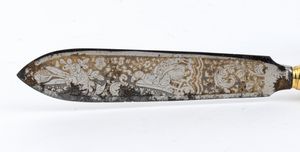 Maestranze di Torre del Greco : Tagliacarte in corallo mediterraneo  - Asta Argenti, avori, coralli e altri oggetti d'arte provenienti da importanti collezioni private - Associazione Nazionale - Case d'Asta italiane