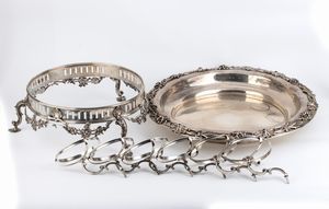 Edward Barnard & Sons Ltd : Centrotavola vittoriano inglese in argento  - Asta Argenti, avori, coralli e altri oggetti d'arte provenienti da importanti collezioni private - Associazione Nazionale - Case d'Asta italiane