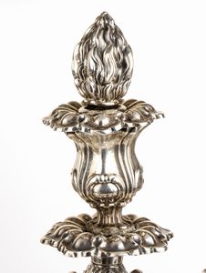 Coppia di candelabri tedeschi in argento  - Asta Argenti, avori, coralli e altri oggetti d'arte provenienti da importanti collezioni private - Associazione Nazionale - Case d'Asta italiane
