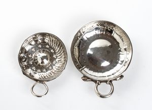 Due tastevin francesi in argento  - Asta Argenti, avori, coralli e altri oggetti d'arte provenienti da importanti collezioni private - Associazione Nazionale - Case d'Asta italiane