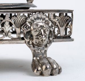 Ambroise Mignerot : Acetoliera francese in argento  - Asta Argenti, avori, coralli e altri oggetti d'arte provenienti da importanti collezioni private - Associazione Nazionale - Case d'Asta italiane