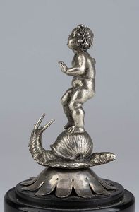 Putto in argento  - Asta Argenti, avori, coralli e altri oggetti d'arte provenienti da importanti collezioni private - Associazione Nazionale - Case d'Asta italiane