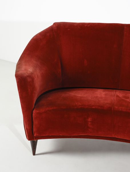 PARISI ICO (1916 - 1996) : Divano curvo a quattro posti per Ariberto Colombo, Cant�  - Asta Asta 455 | DESIGN E ARTI DECORATIVE DEL NOVECENTO Tradizionale - Associazione Nazionale - Case d'Asta italiane