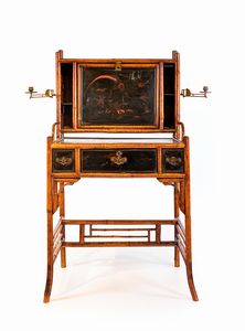 Bonheur du jour in bamb� e lacca, Regno Unito, inizi del XX secolo  - Asta La Collezione Enrico e Antonello Falqui. Di padre in figlio una vita nell'arte. - Associazione Nazionale - Case d'Asta italiane